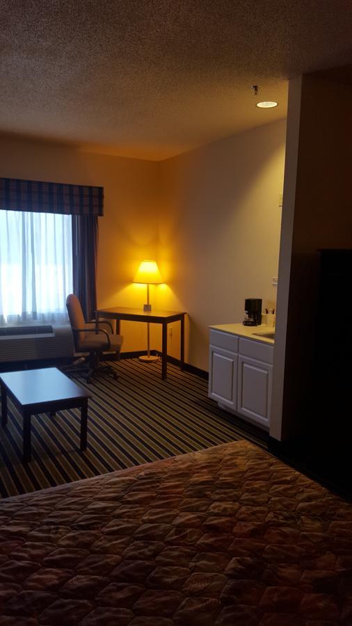 The Rutledge Inn Luverne エクステリア 写真