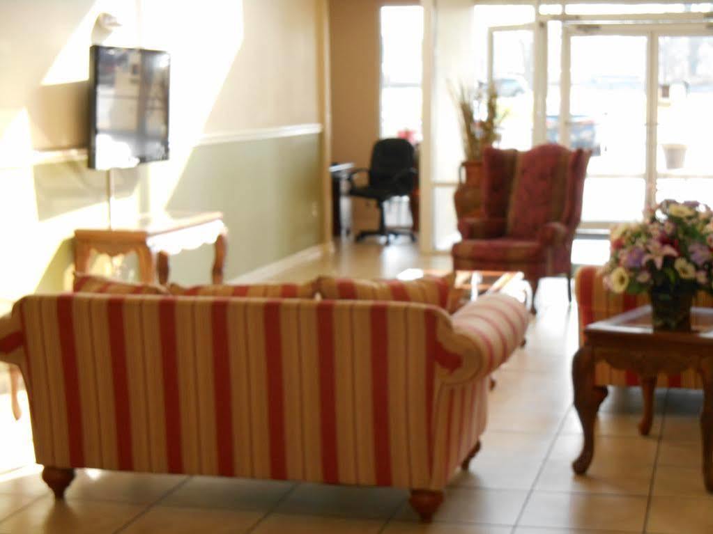 The Rutledge Inn Luverne エクステリア 写真